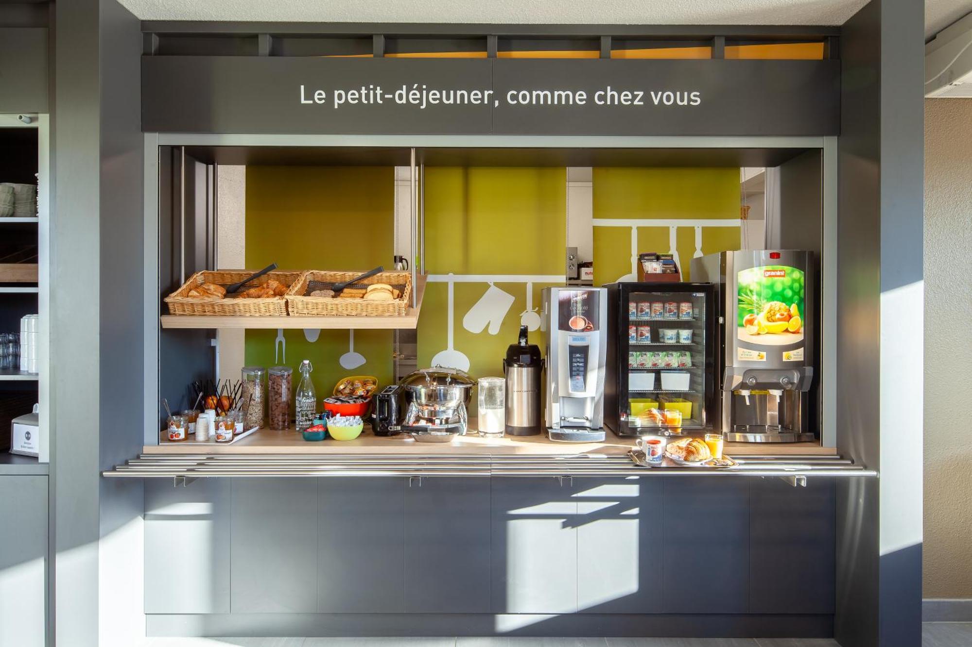 B&B Hôtel MAUREPAS Ngoại thất bức ảnh