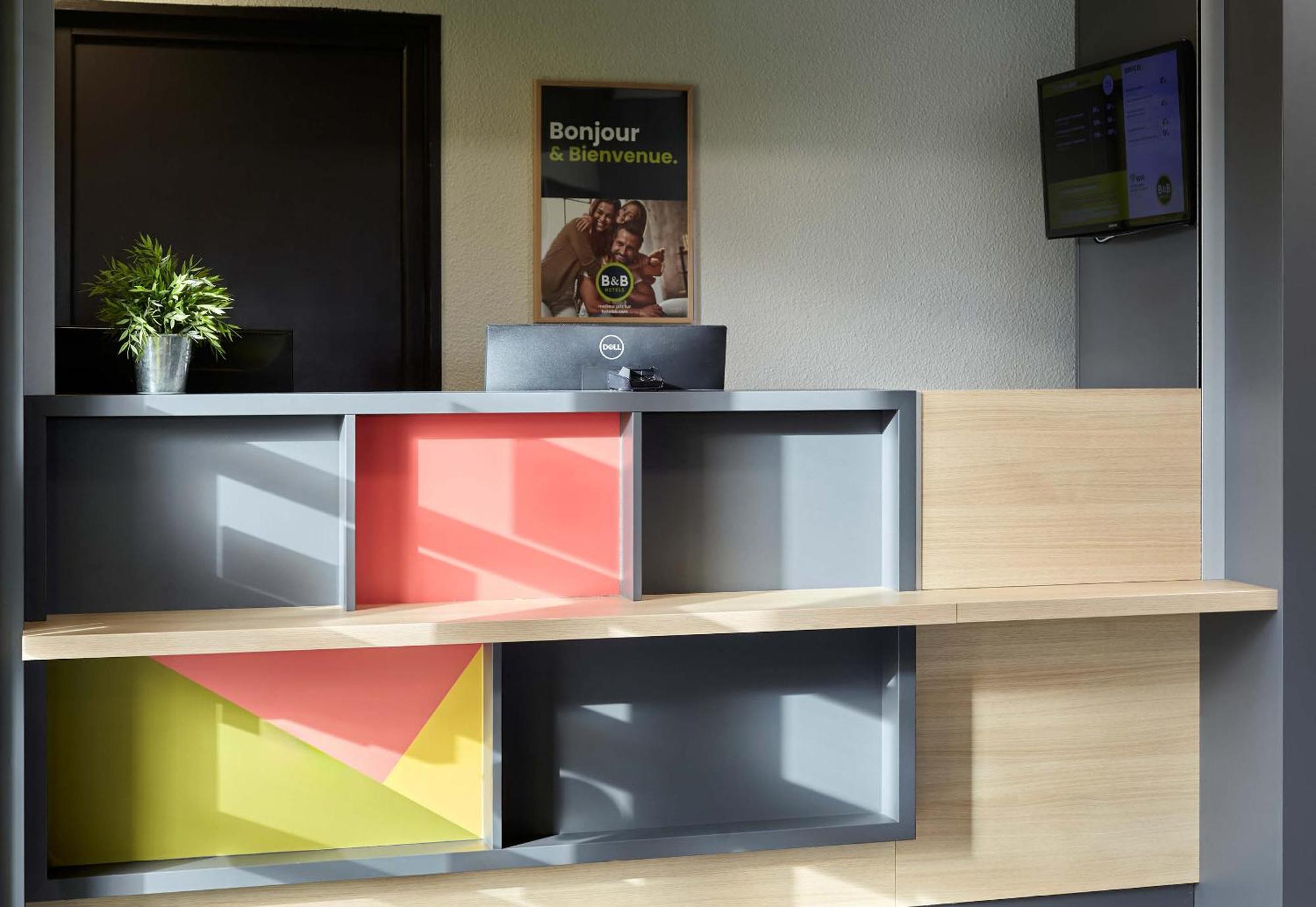 B&B Hôtel MAUREPAS Ngoại thất bức ảnh