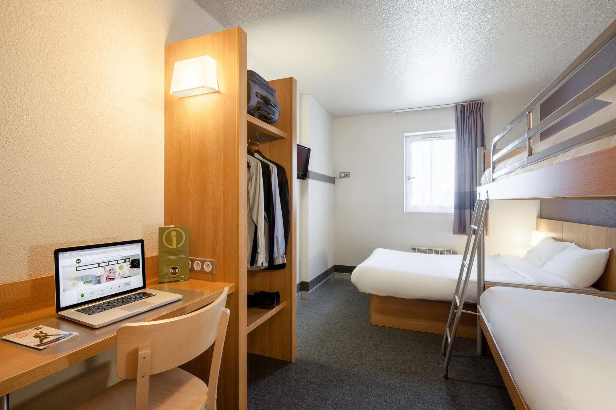 B&B Hôtel MAUREPAS Ngoại thất bức ảnh